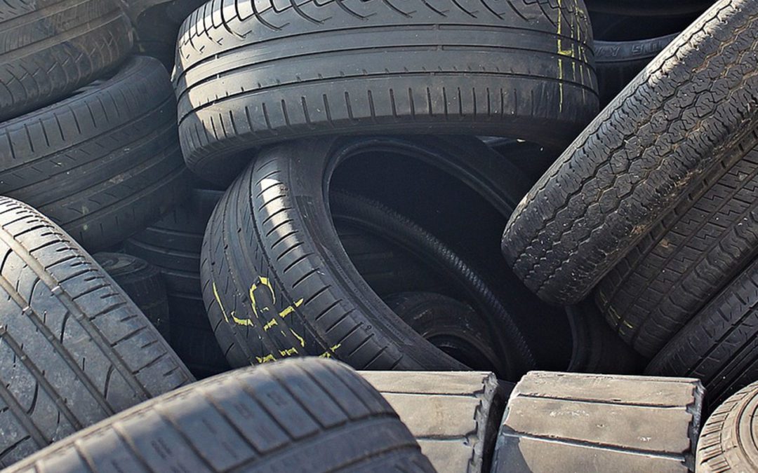 Transformando Resíduos em Riqueza: Iniciando um Negócio de Reciclagem de Pneus na África