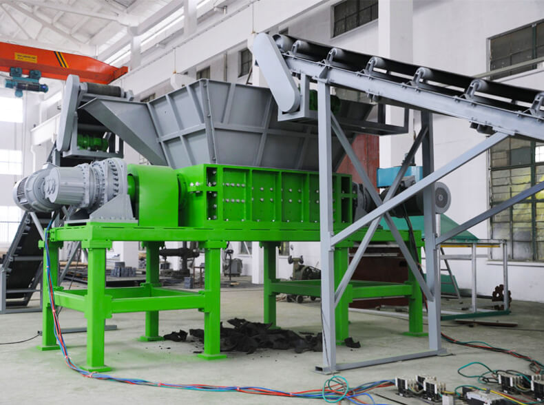 A Máquina Principal De Linha De Granulado De Pneus: Trituradora Pneus